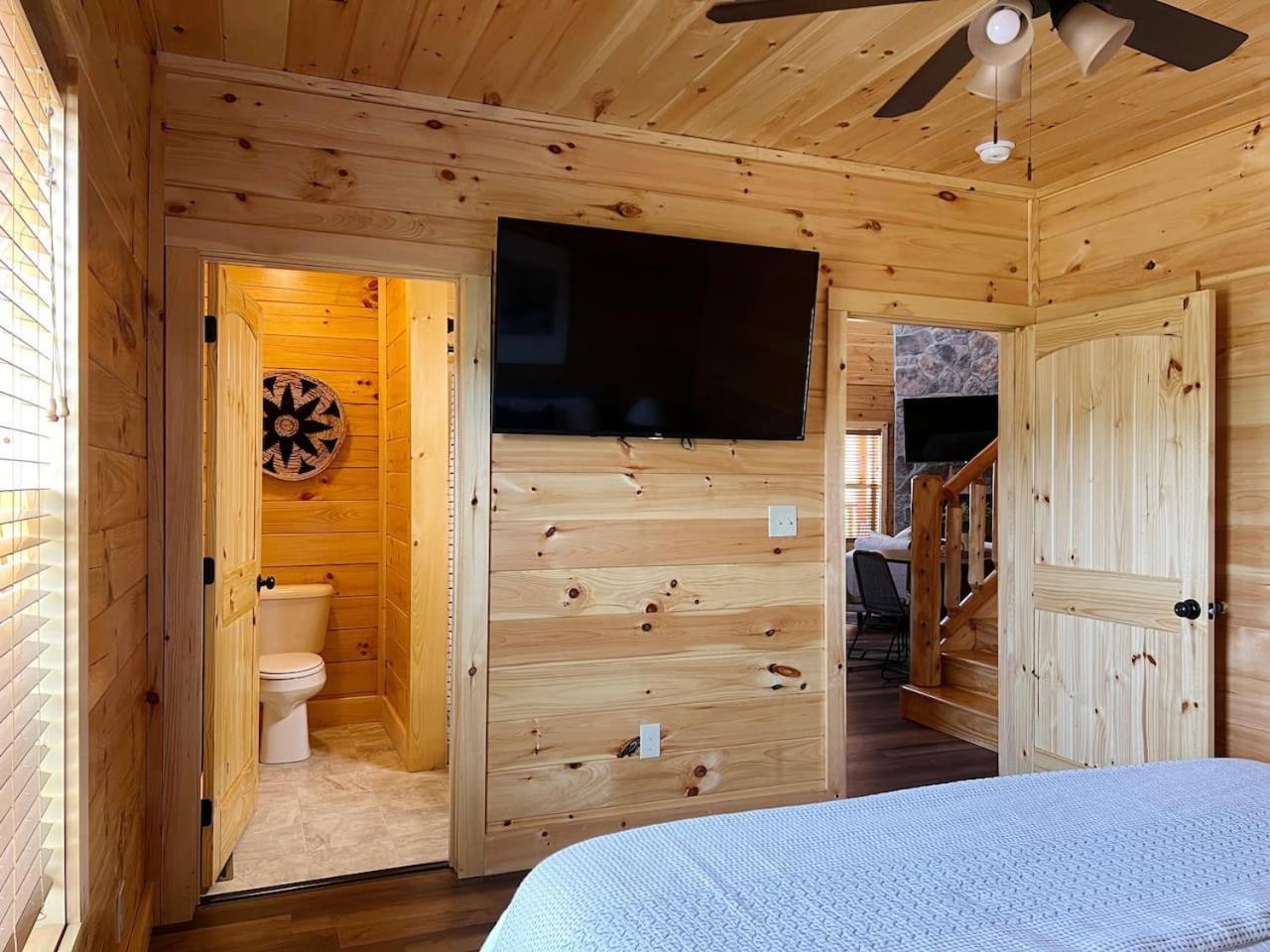 Splendid 2Cabins Sleeps 28 Pool Hot Tub More بيدجن فورج المظهر الخارجي الصورة